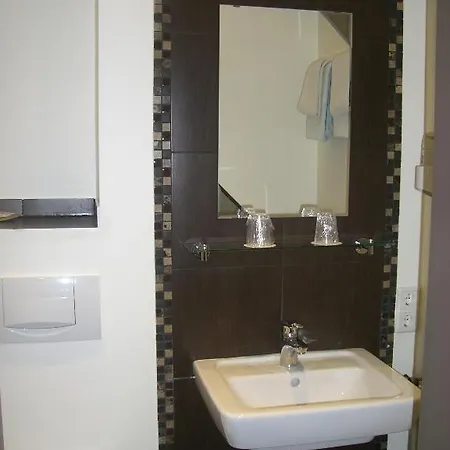 Hubertus Hotel *